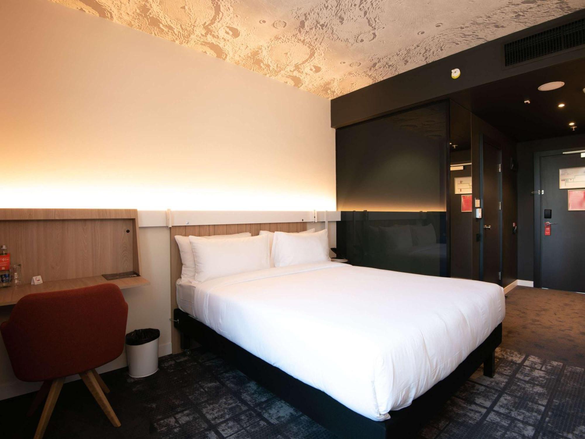 Ibis Baku City Exterior photo